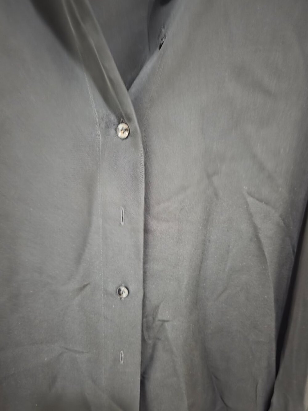 Jones New York 100% Silk Black Blouse – Women’s Size 6 Button Front - Picture 3 of 6